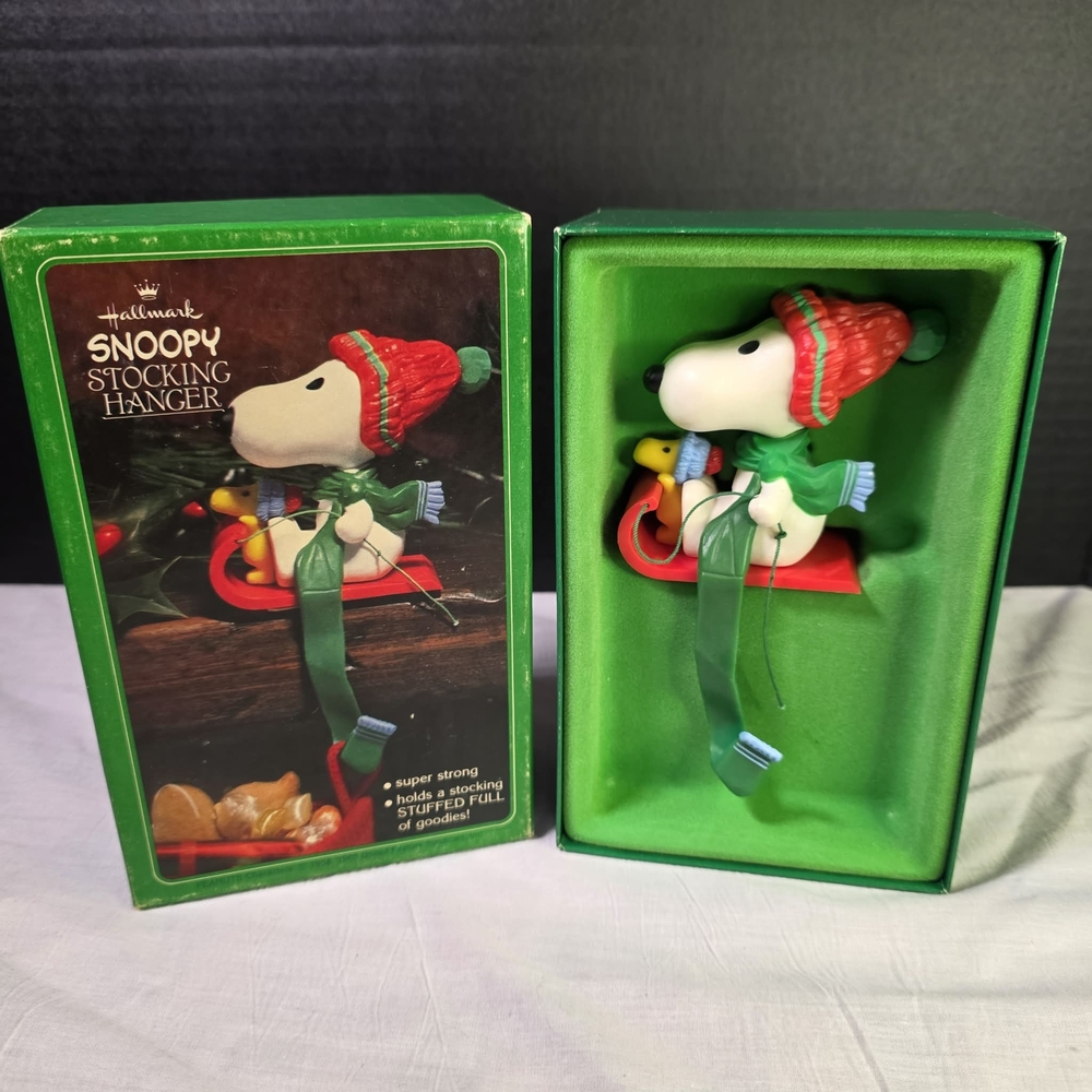 Hallmark Snoopy‎ Stocking Hanger In Box Vintage 1958, 1965